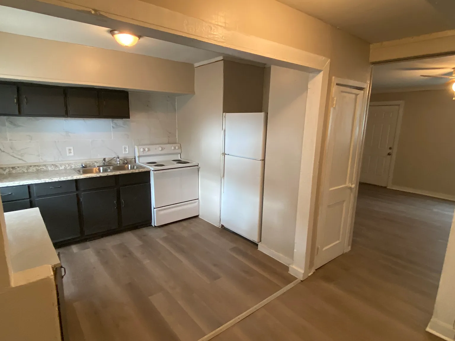 2 bed, 820 sqft, $950 — Photo 4
