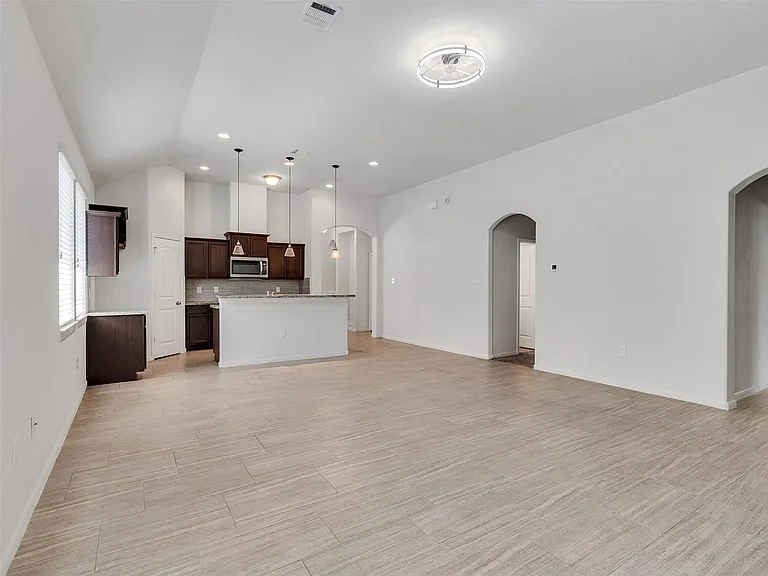 10026 Thicket Park Ln — Photo 16