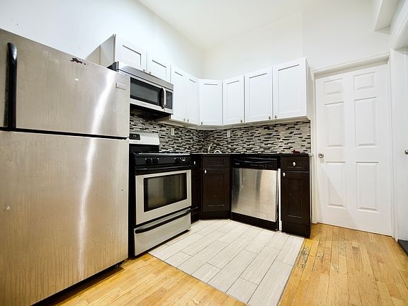 2nd image of 188 Suydam St #1LL