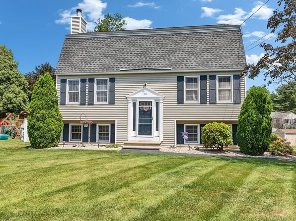28 Brinton Dr, Nashua, NH 03064