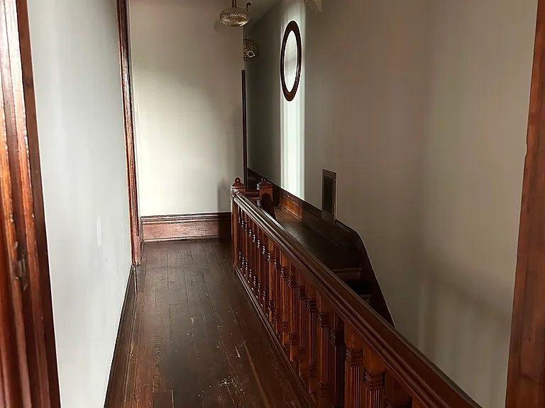 1015 Dayton St — Photo 30