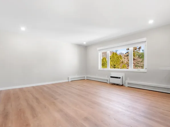 539 Undercliff Avenue image 6 of 13