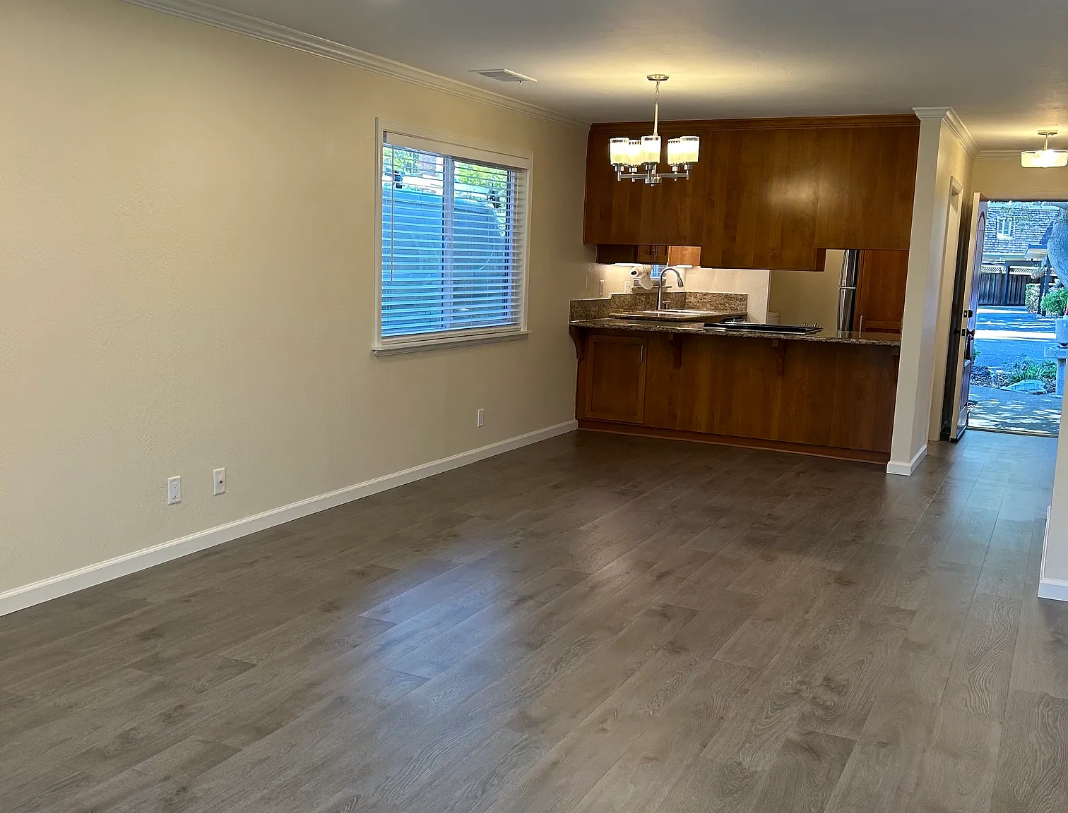 2 bed, 1080 sqft, $3,495 — Photo 1