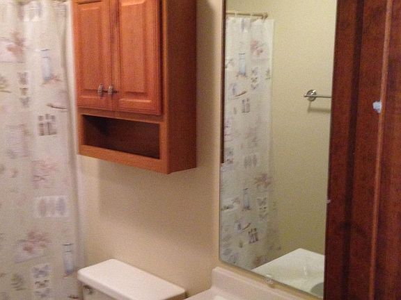 5th image of 1204 S Jackson St