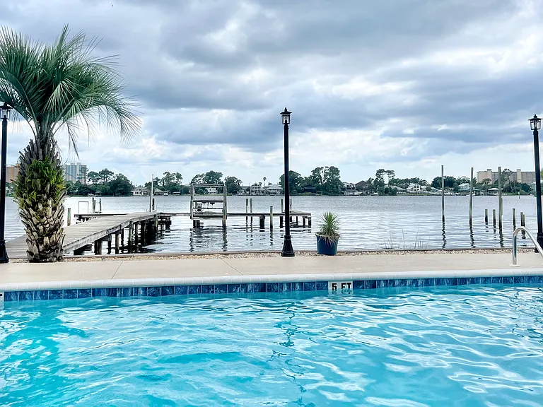 6135 N Lagoon Dr #301 — Photo 8