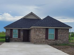 1674 Acadian Dr, Houma, LA 70363