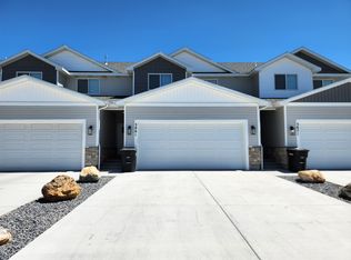 3861 Judy St, Ammon, ID 83406