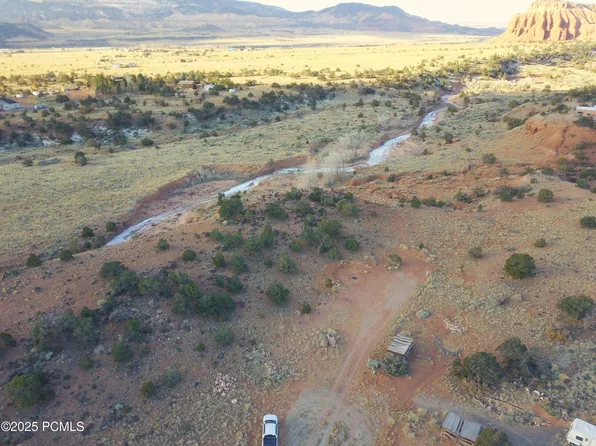 W 950 N, Torrey, UT 84775