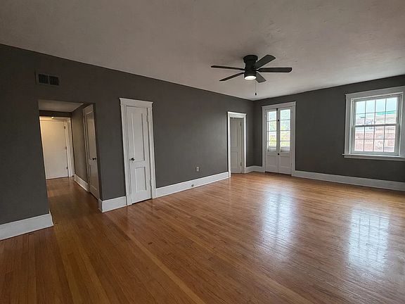 2nd image of 6252 Delmar Blvd #2