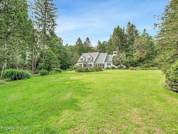 5th image of 42 Trailwood Lake Rd