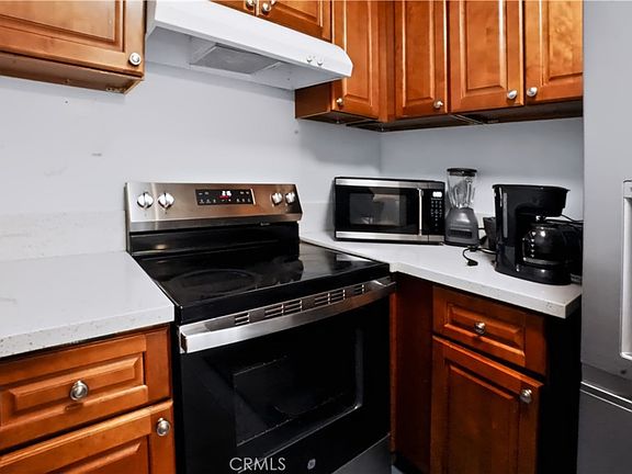 5th image of 1602 N King St APT F3