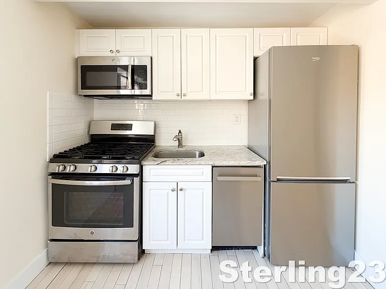 211 Brighton 15 St #40F — Photo 6