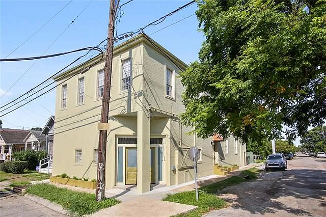 8302 Jeannette St #E — Photo 1