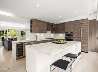 28 Center Dr, Old Greenwich, CT 06870