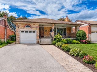 42 Newstead Rd, Toronto, ON M9P3G3