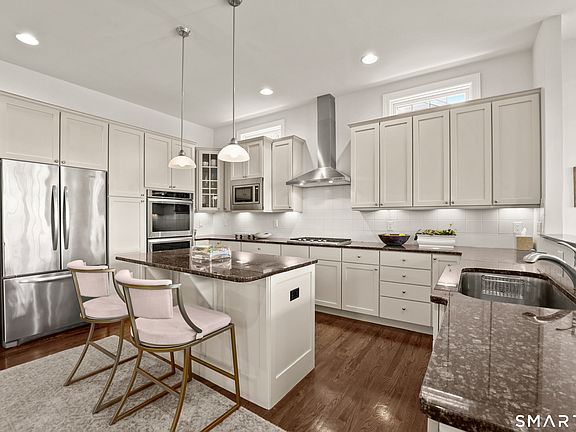4th image of 5 River Ridge Lane #5