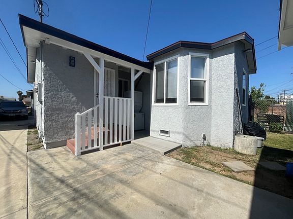 2nd image of 854 W 75th St