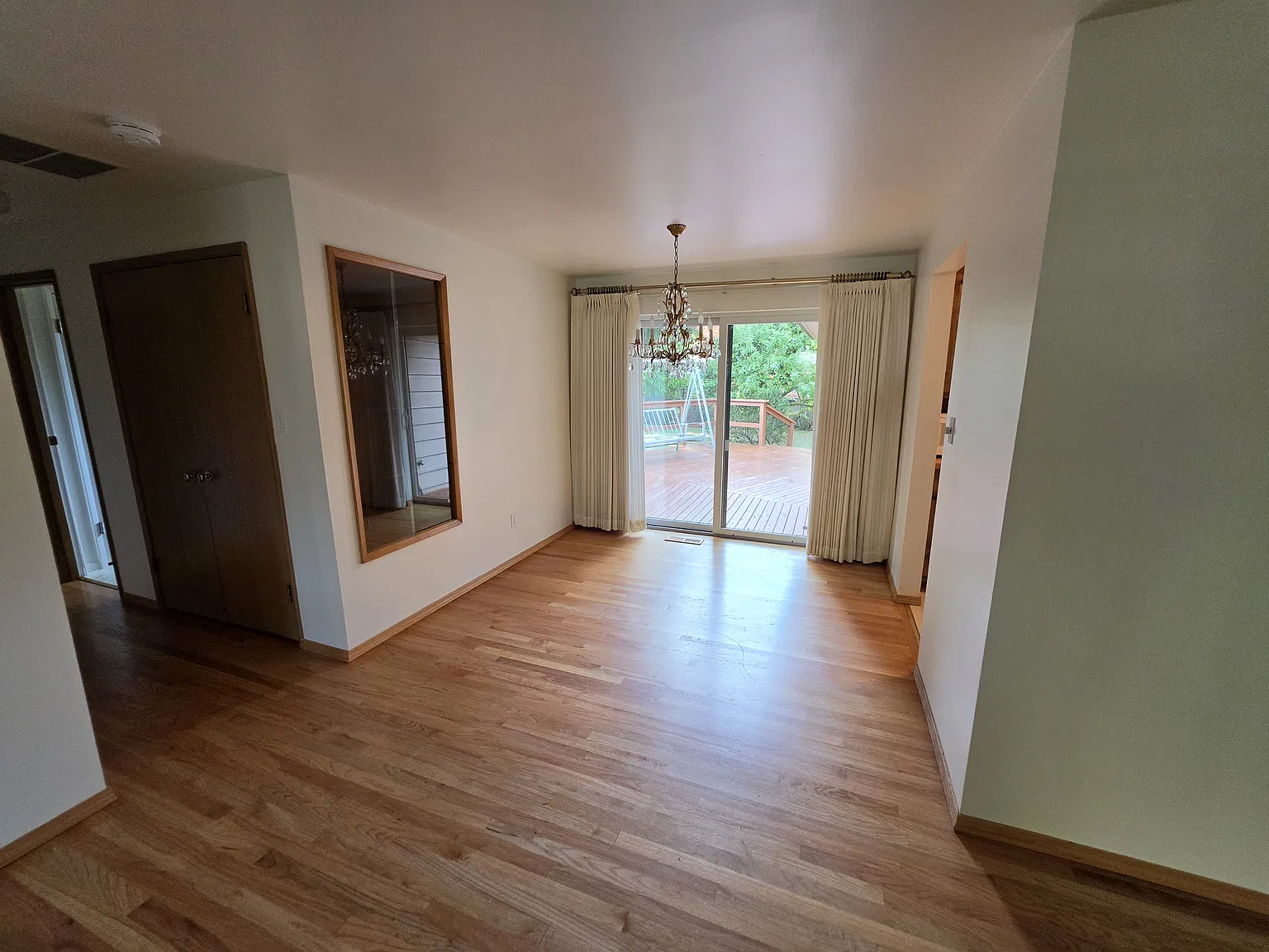 8504 Maple Ln — Photo 4