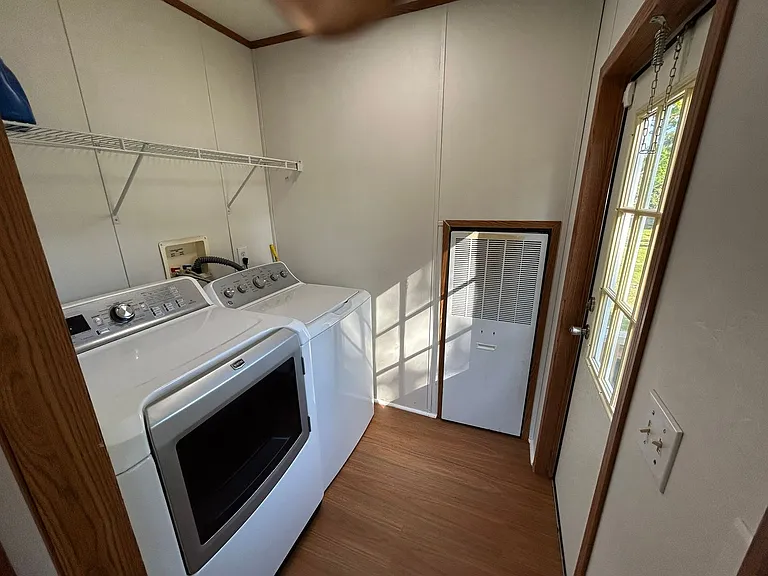 1386 Cherrytree Rd NE — Photo 18