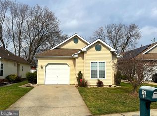 17 Belmont Ave, Edgewater Park, NJ 08010