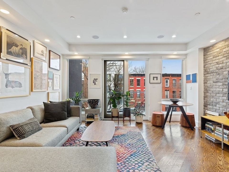 1st image of 668 Halsey St #3