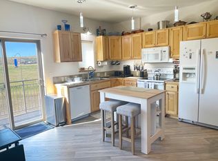 179 S 6th St, Hayden, CO 81639