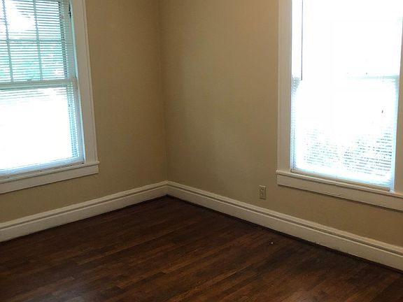 4th image of 1602 Claremont Ave APT 4
