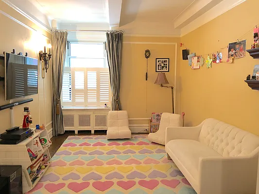 Sold by Oxford Property Group | media 5