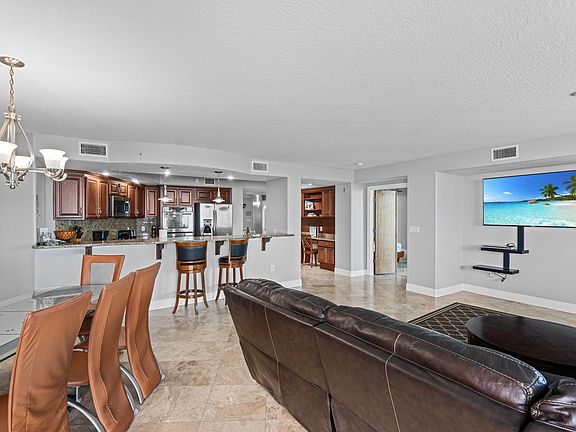 4th image of 3800 Ocean Beach Blvd APT 201