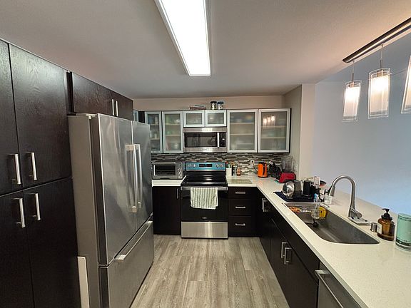 Bright, modern, open kitchen