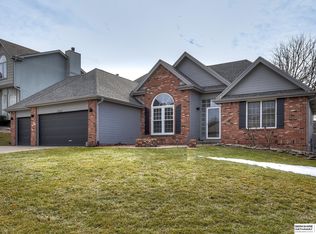 17533 K St, Omaha, NE 68135