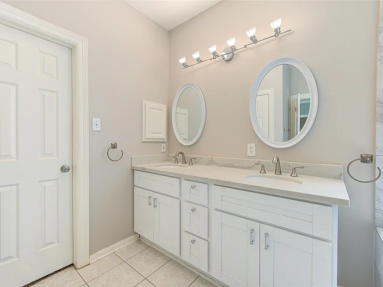 2935 Apple Forest Ct — Photo 36