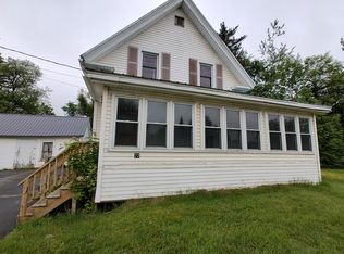 77 Water St, Guilford, ME 04443