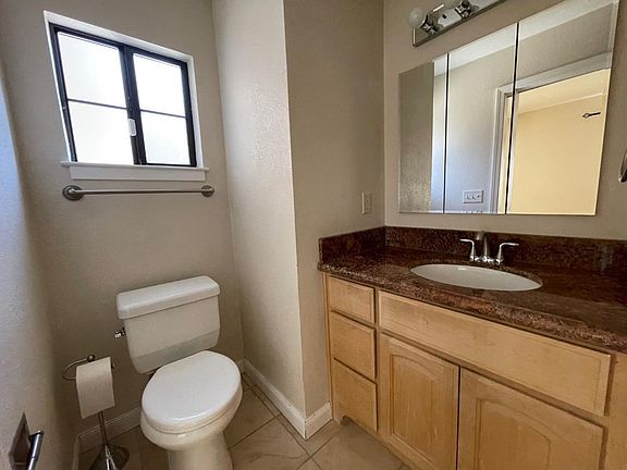 4th image of 7415 Coral Ln #B
