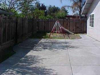 2nd image of 1417 Laguna Cir