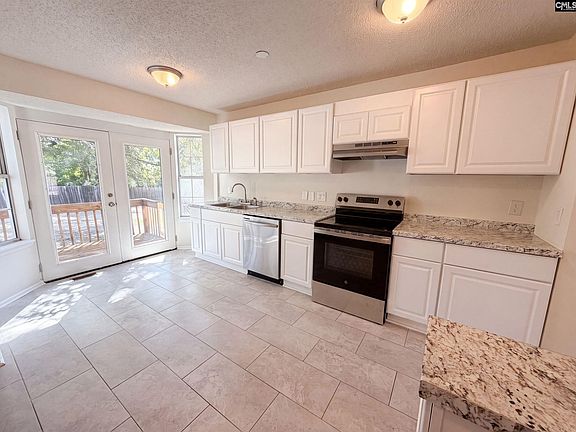 2nd image of 303 Bradford Ln