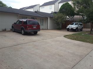 2126 Blalock Rd, Houston, TX 77080