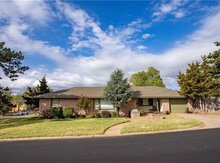 1105 N Caddo St, Weatherford, OK 73096