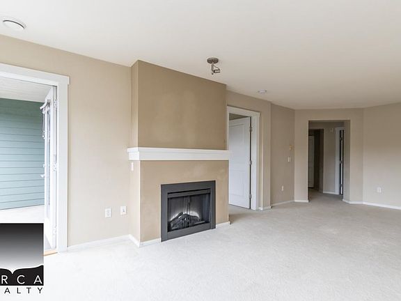 4th image of 9098 Halston Ct #309