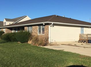 808 N 3rd St, Saint Joseph, IL 61873