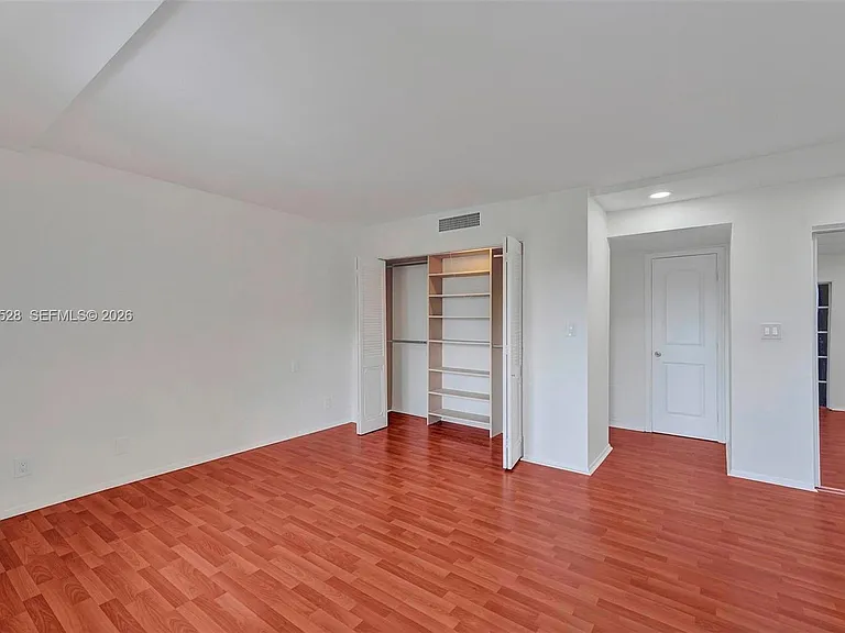 1001 Three Islands Blvd #28 — Photo 35