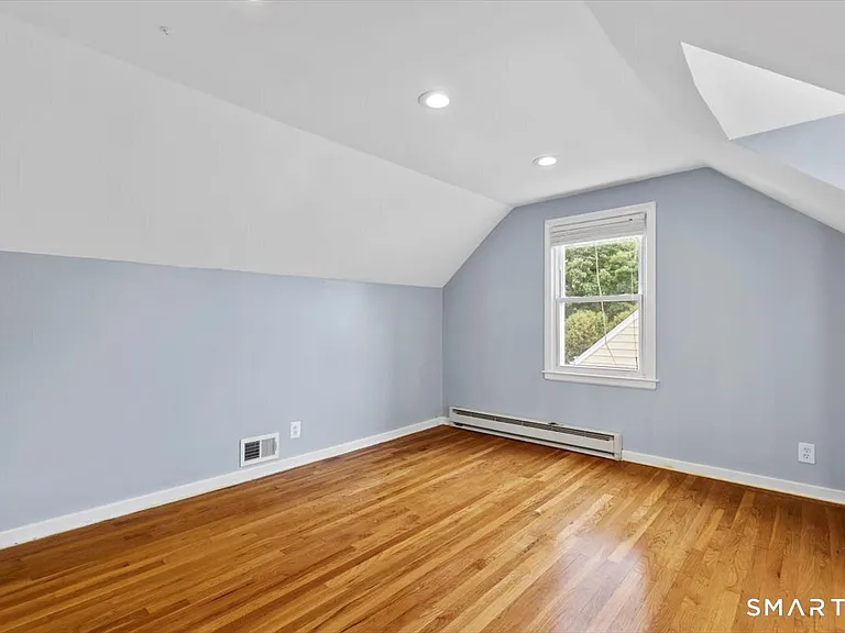 106 Winter St — Photo 15