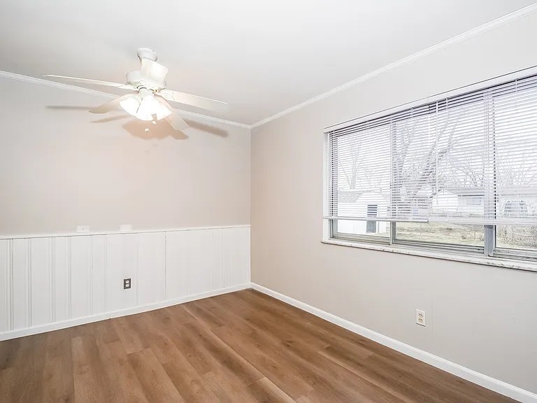 1145 Swallow Ln — Photo 10