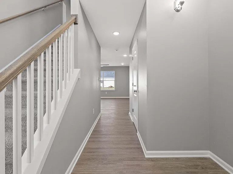6056 Arbor Wds Way — Photo 3