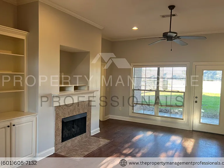 116 Cedar Green Dr — Photo 6