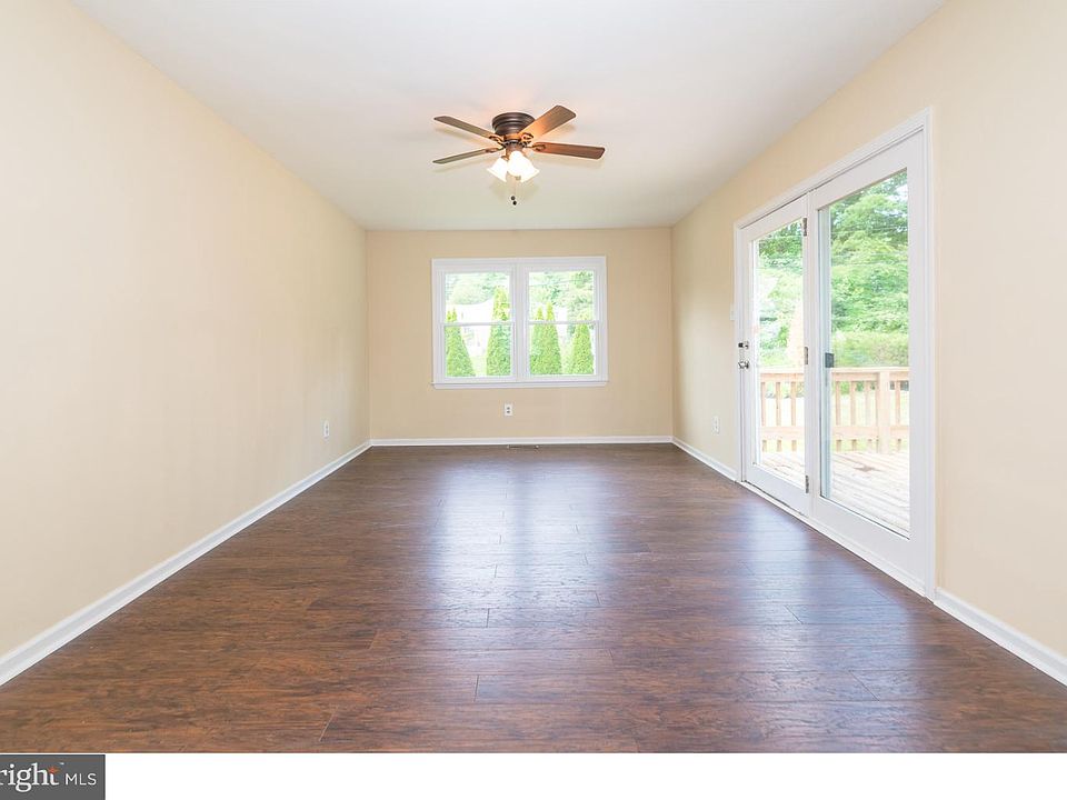 2nd image of 19 Jacquette Dr