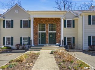570 Danbury Rd APT 16, Ridgefield, CT 06877