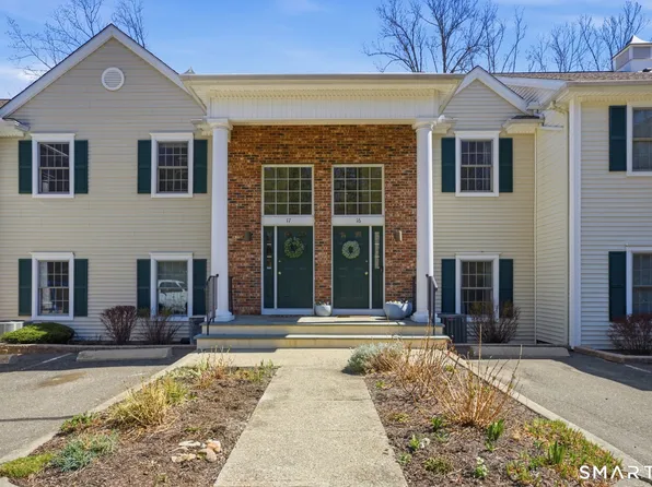 570 Danbury Road #16, Ridgefield, CT 06877