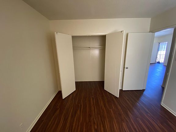 2nd image of 3920 W 113th St #4
