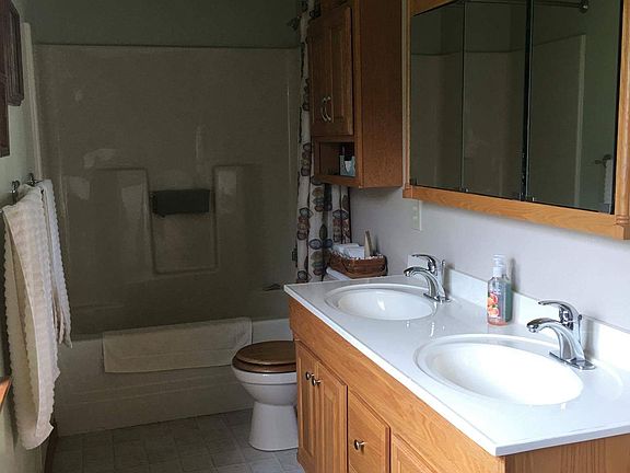 2nd image of 12 Lewis Dr